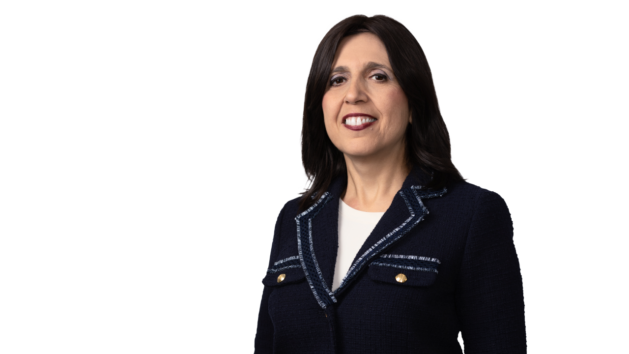 Photo of Nili Farzan